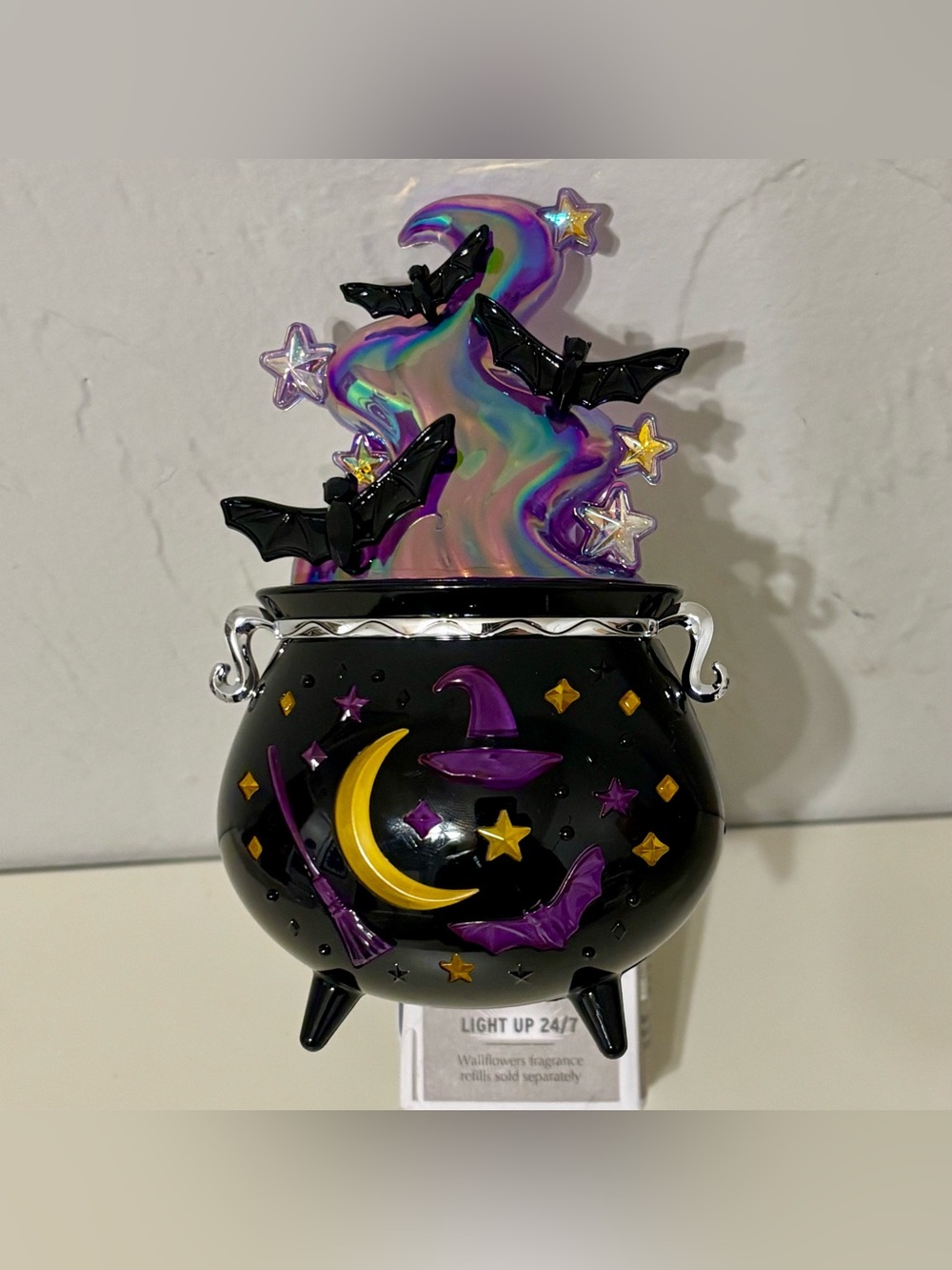 Bath & Body Works Halloween Encrusted Cauldron Nightlight Wallflower Plug 2026
